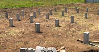 Фундамент на забивных жб сваях под ключ в Нягани - фундамент из забивных железобетонных свай цена от 3138 руб/м2